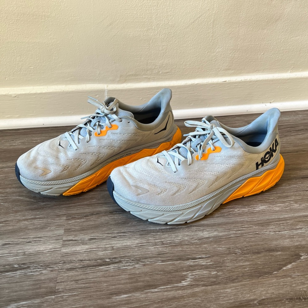 Hoka Men’s Arahi 6 Running Shoes 11.5
